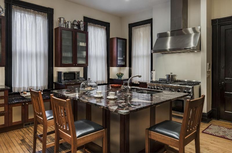 فندق The Inn At 97 Winder