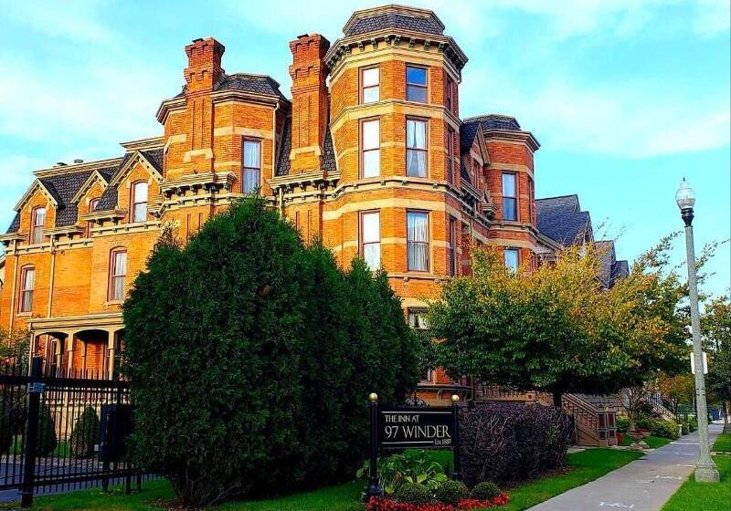 فندق The Inn At 97 Winder