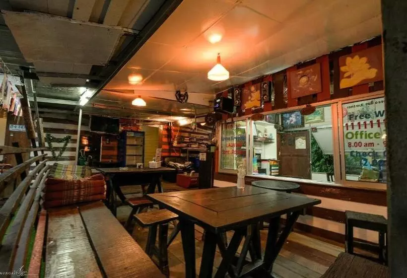 Hotelli Tuk Tuk Guesthouse