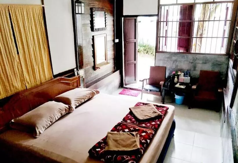 Hotelli Tuk Tuk Guesthouse