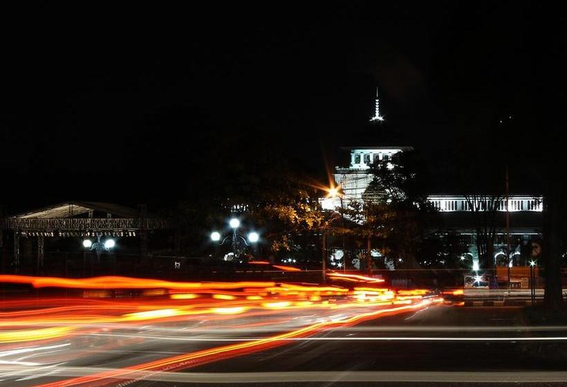 Отель Zen Rooms Dago