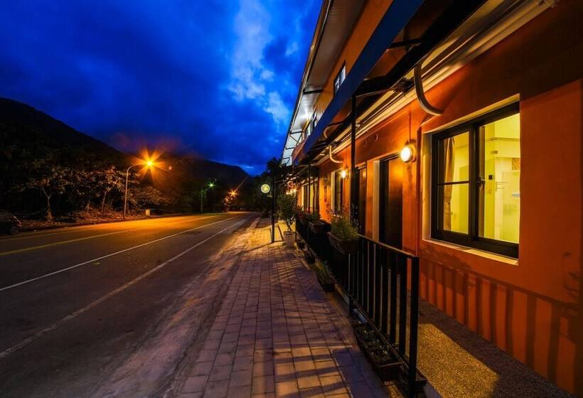 پانسیون Jnbnb