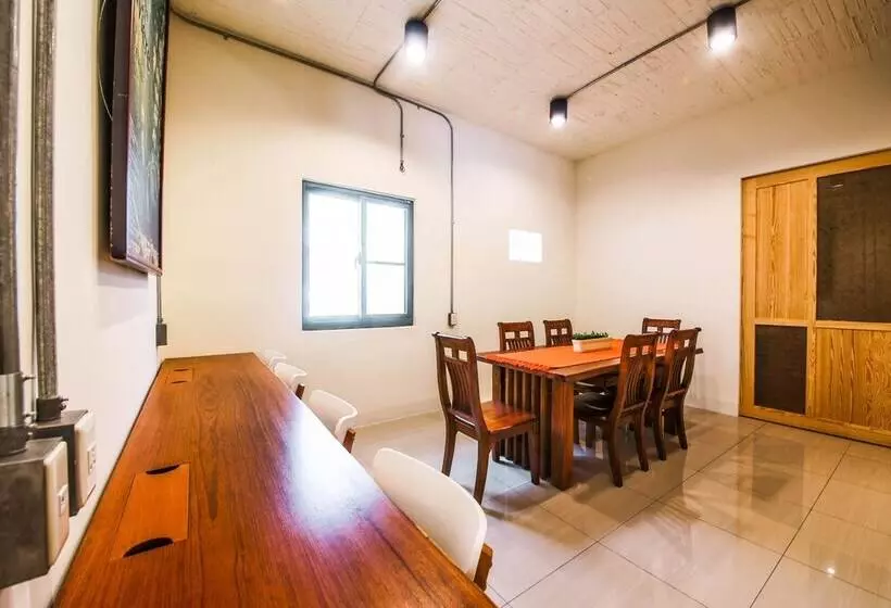 پانسیون Jnbnb