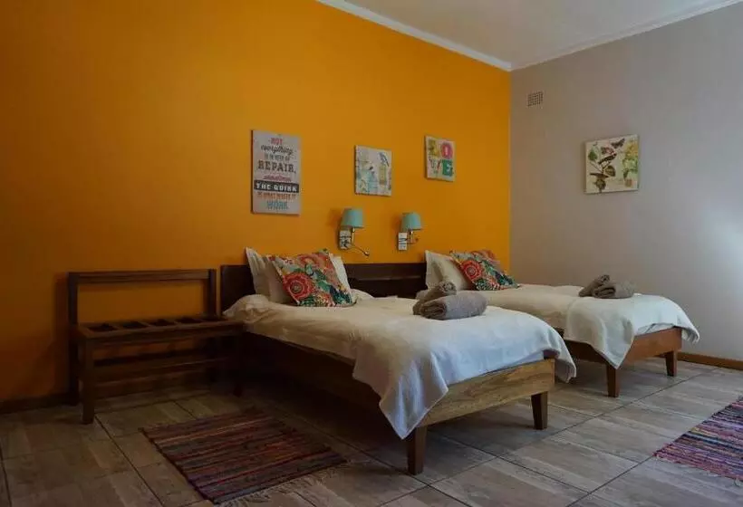 پانسیون Omaruru Guesthouse