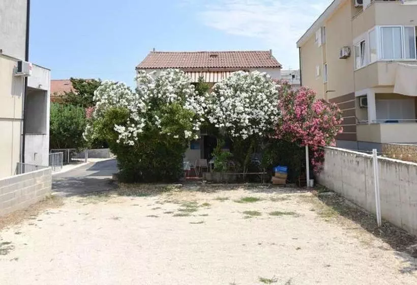 Simple&central Hostel