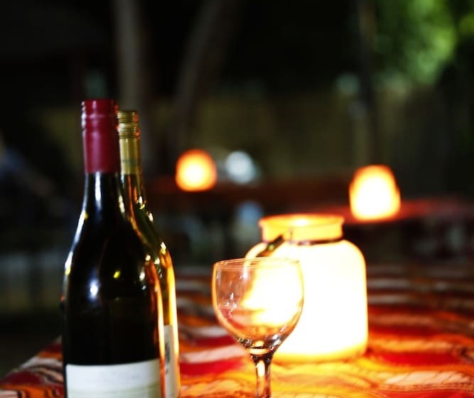 Zig Zag Town Lodge   Hostel