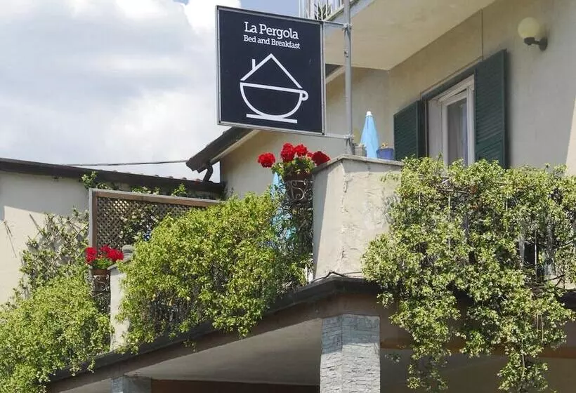 ベッドアンドブレックファースト La Pergola