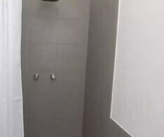 ベッドアンドブレックファースト La Pergola