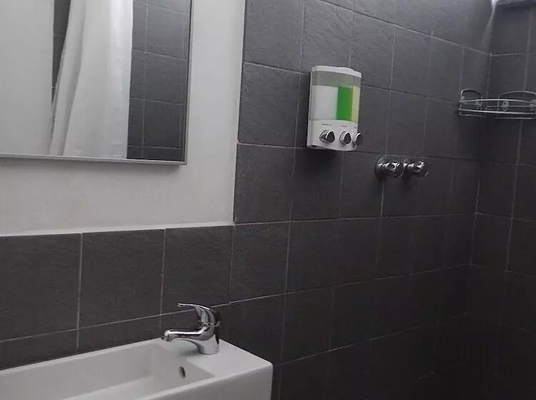 ベッドアンドブレックファースト La Pergola