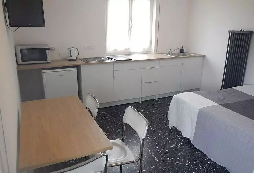 ベッドアンドブレックファースト La Pergola