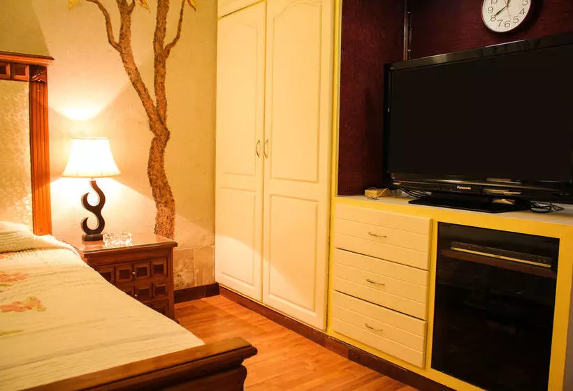 تختخواب و صبحانه Lahore Guest House