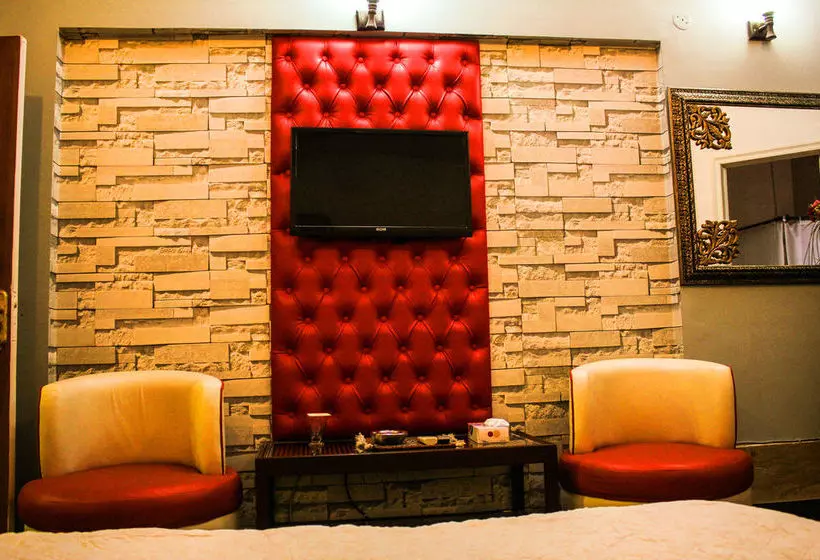 تختخواب و صبحانه Lahore Guest House