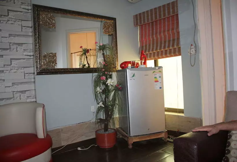 تختخواب و صبحانه Lahore Guest House