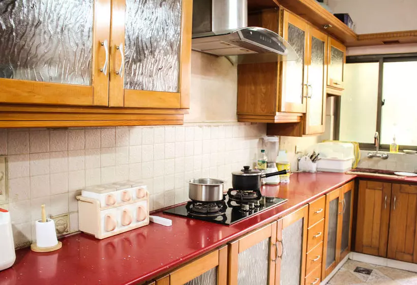 تختخواب و صبحانه Lahore Guest House