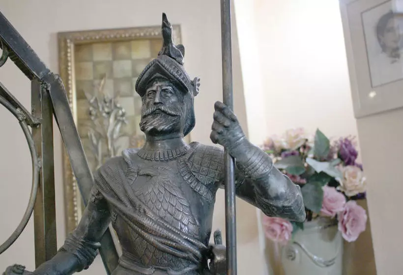 تختخواب و صبحانه Lahore Guest House