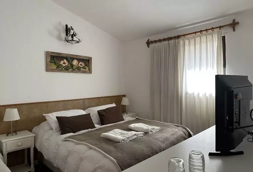 Hostelli Apart Hostería Plaza