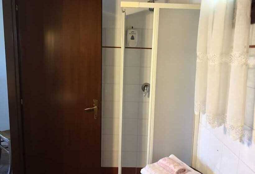 Отель Agriturismo Monte Due Torri