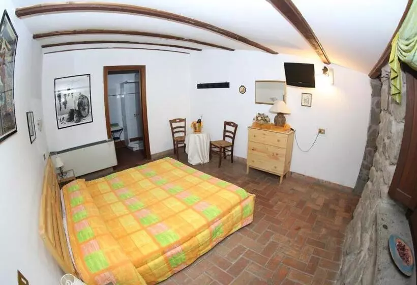 Hotelli Agriturismo Monte Due Torri