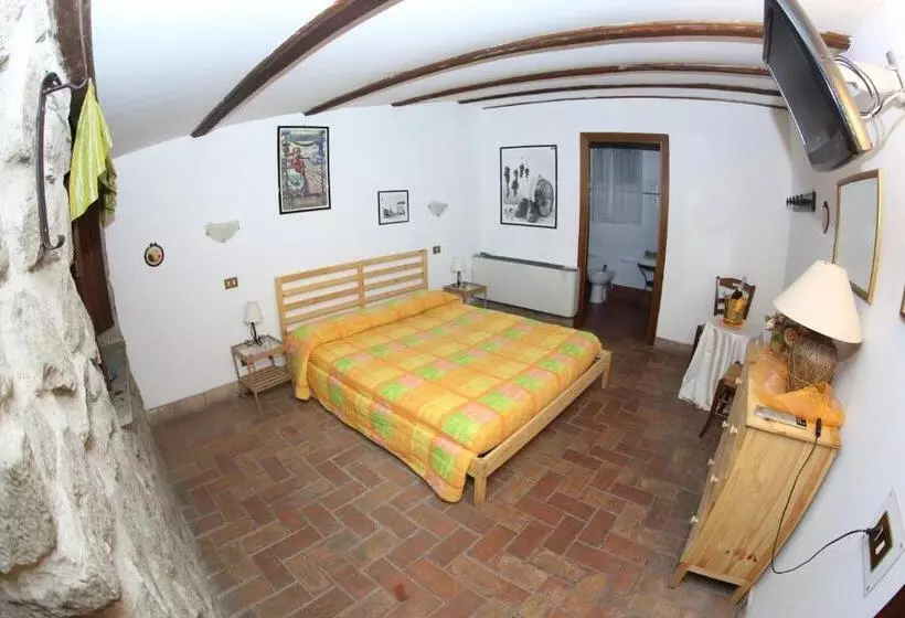 Hotelli Agriturismo Monte Due Torri