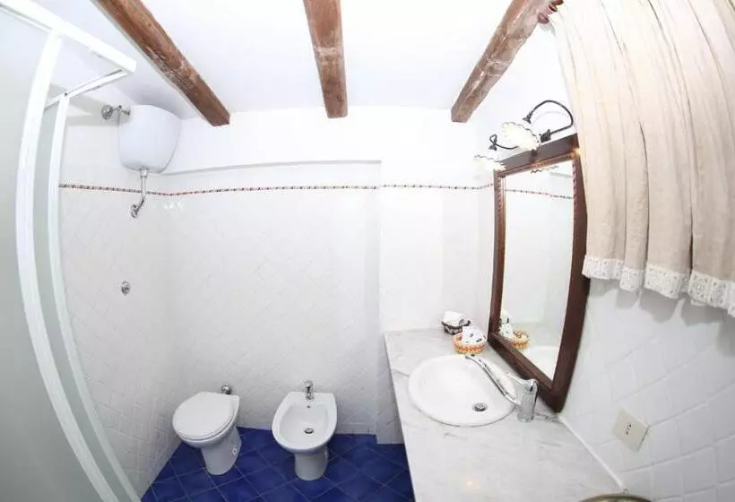 Hotelli Agriturismo Monte Due Torri