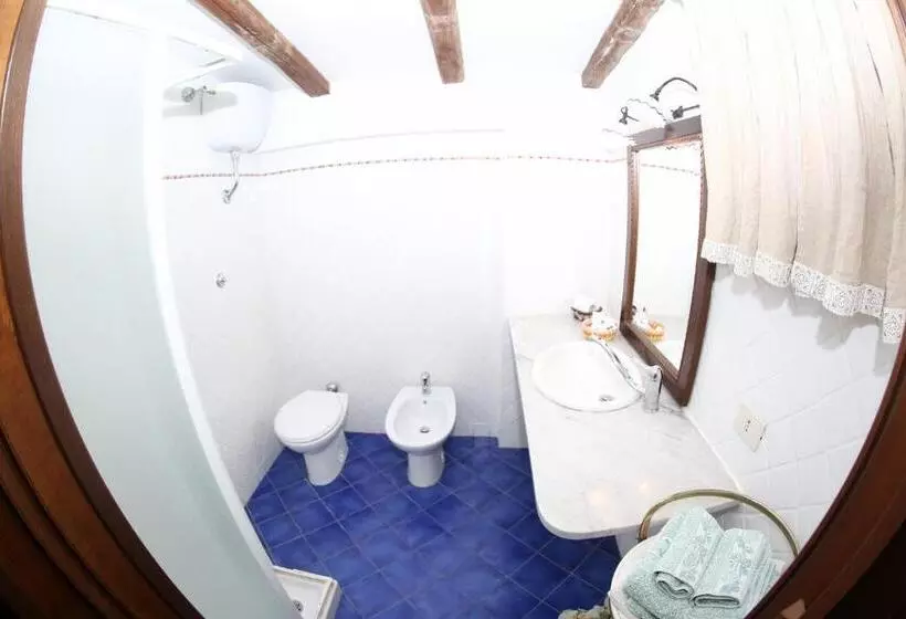 Hotelli Agriturismo Monte Due Torri