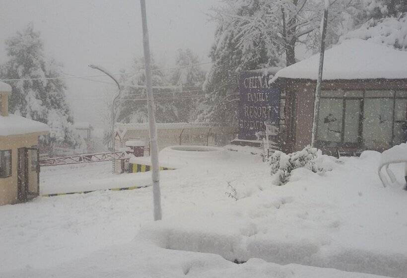 هتل Chinar Family Resort