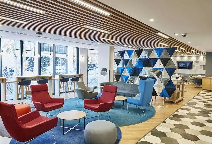 ホテル Holiday Inn Express   Istanbul   Atakoy Metro, An Ihg