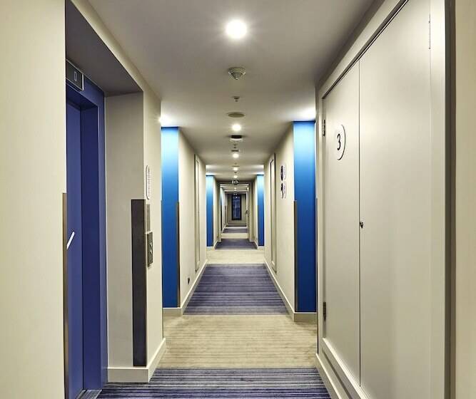 Hotel Holiday Inn Express   Istanbul   Atakoy Metro, An Ihg