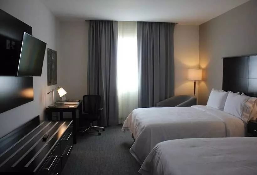 Hotelli Holiday Inn Express & Suites Silao Aeropuerto Terminal, An Ihg