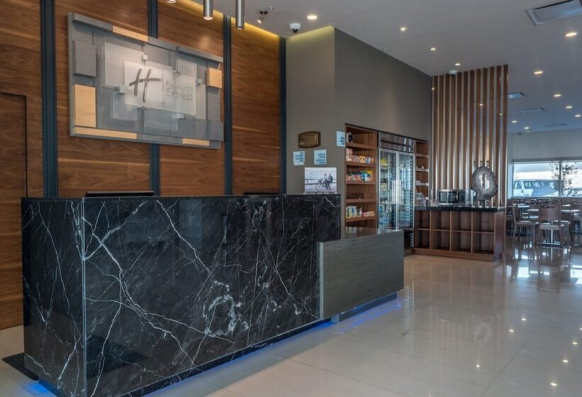 ホテル Holiday Inn Express & Suites Silao Aeropuerto Terminal, An Ihg