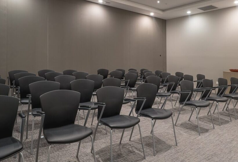 ホテル Holiday Inn Express & Suites Silao Aeropuerto Terminal, An Ihg