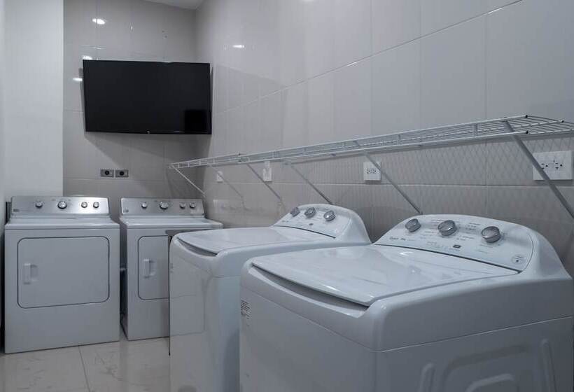 ホテル Holiday Inn Express & Suites Silao Aeropuerto Terminal, An Ihg