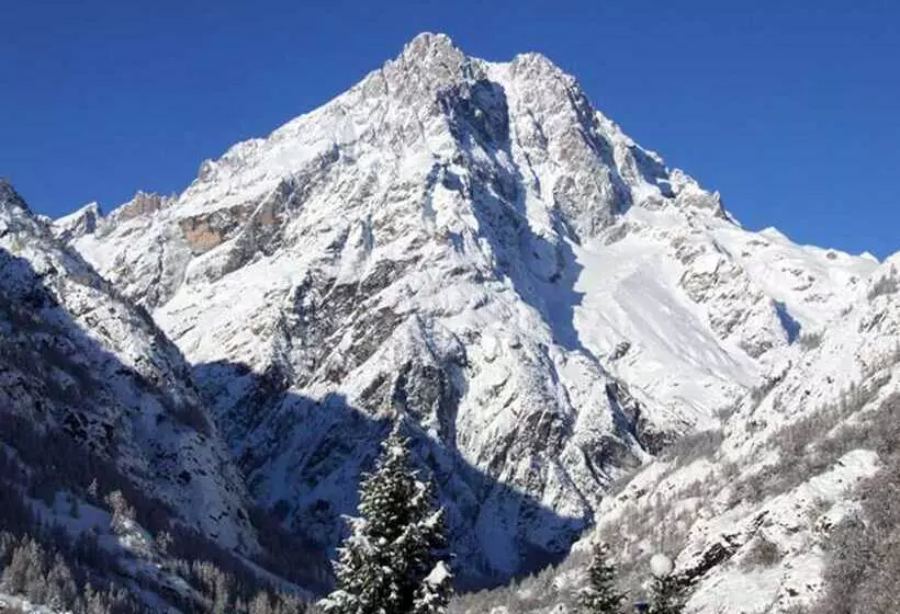 Hotelli Les écrins D Azur