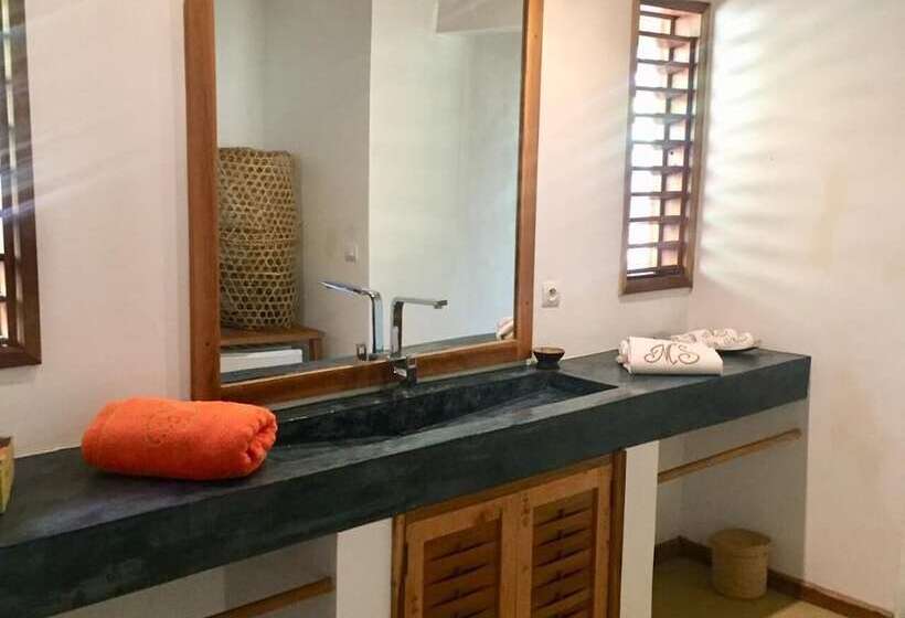 هتل Manga Soa Lodge