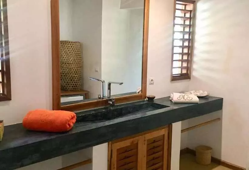 هتل Manga Soa Lodge