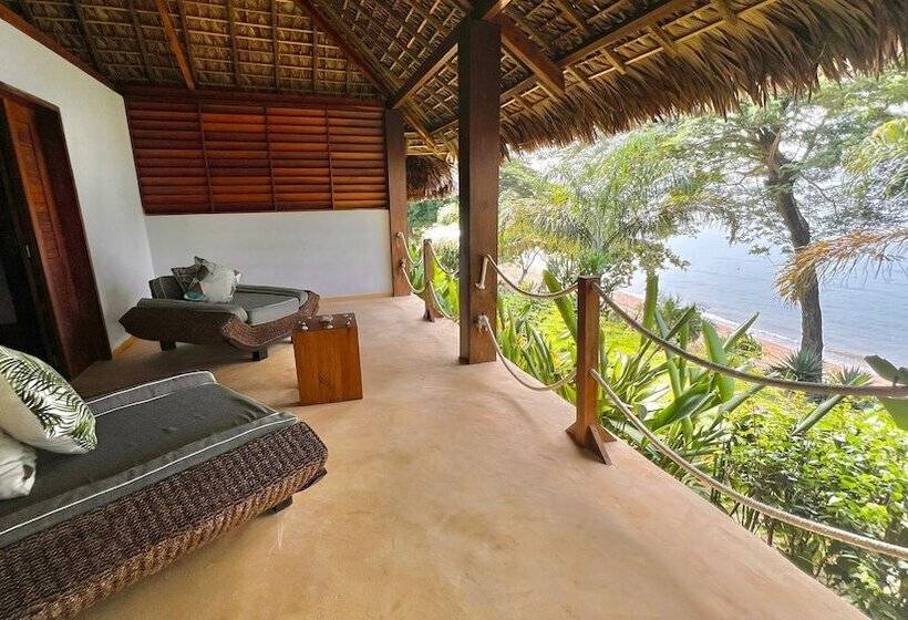 هتل Manga Soa Lodge