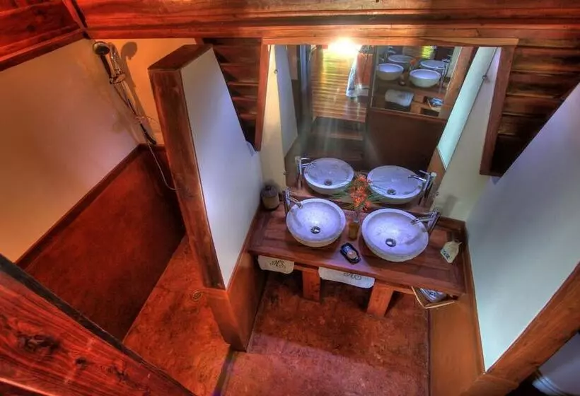 هتل Manga Soa Lodge