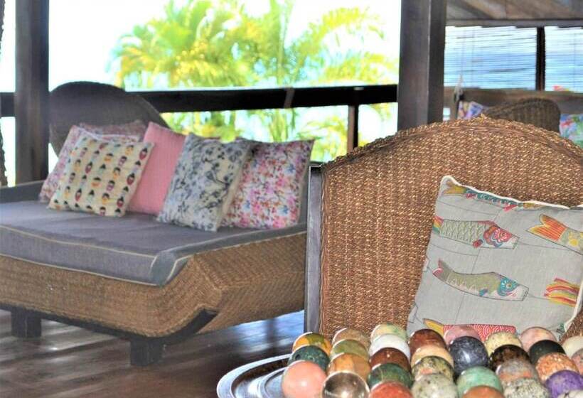 هتل Manga Soa Lodge