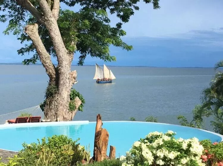 هتل Manga Soa Lodge