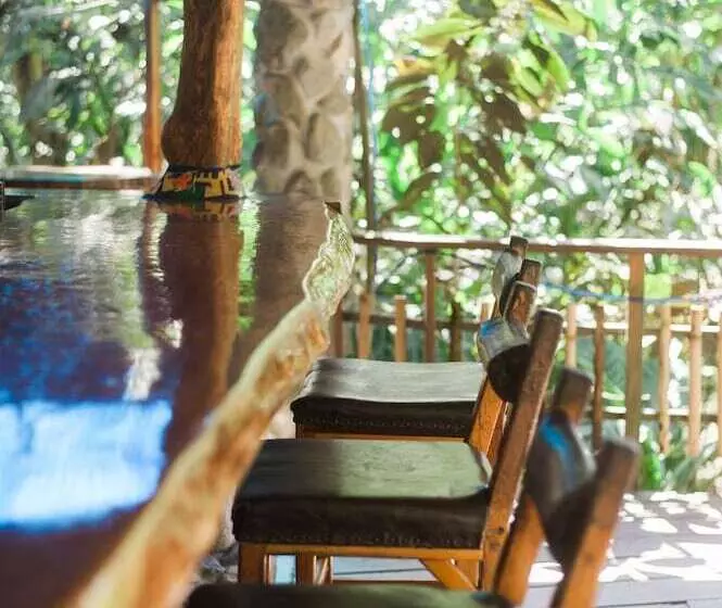 هتل Omega Tours Eco Jungle Lodge