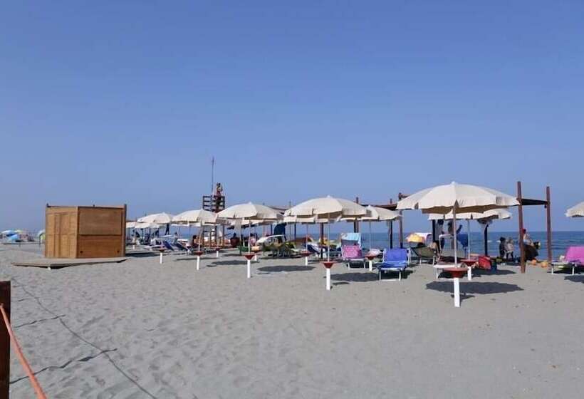 호텔 Villaggio Camping Torre Salinas