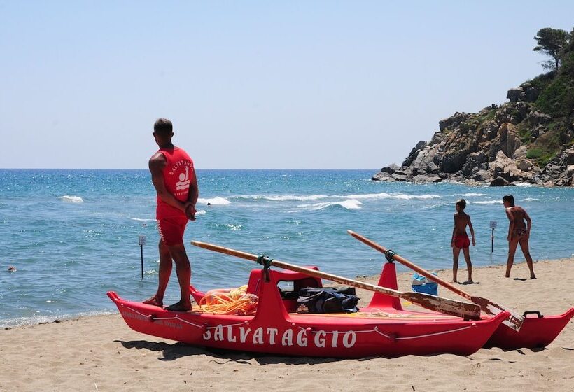 호텔 Villaggio Camping Torre Salinas