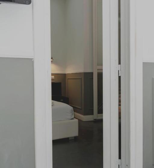 هتل We Love Roma Guest House