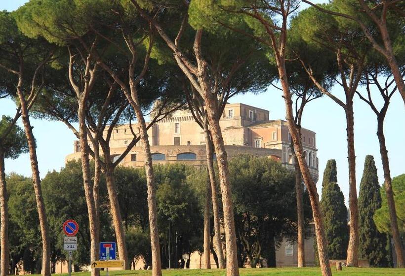 هتل We Love Roma Guest House