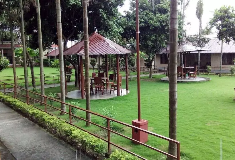 استراحتگاه Wildlife Camp