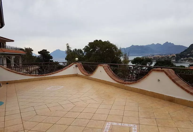 Villa Del Golfo
