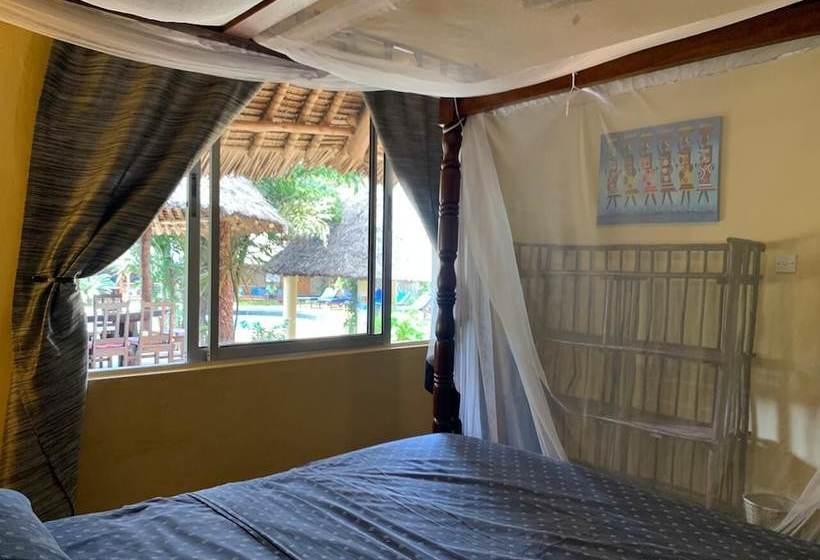 هاستل Diani Backpackers Adults Only