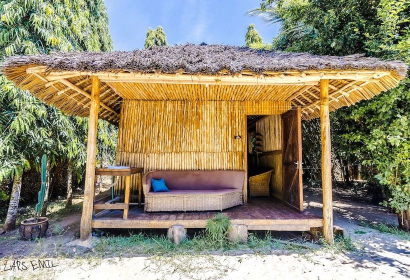 هاستل Diani Backpackers Adults Only