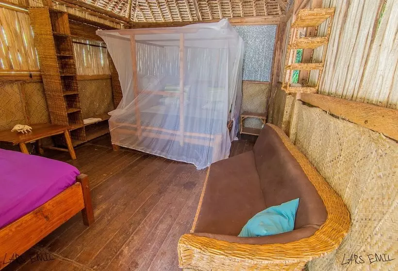 هاستل Diani Backpackers  Adults Only