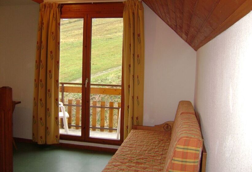 Center Resort Accomodation